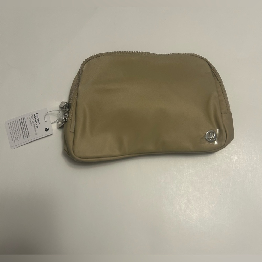NWT Lululemon Everywhere Belt Bag Large 2L